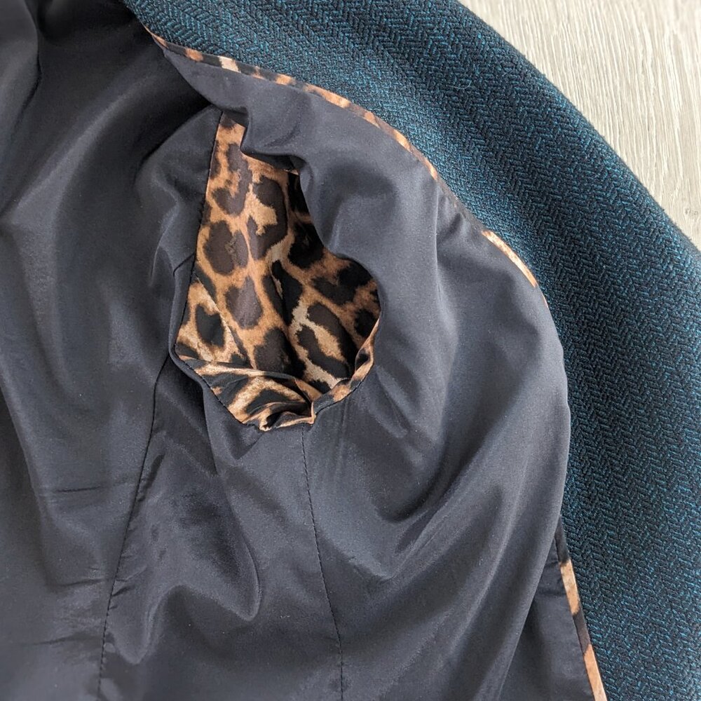 Express Ruched Sleeve Jacket - Picture 4 of 7